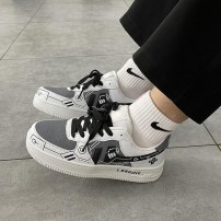 Молодежные кроссовки низкие с надписями и рисунками фото