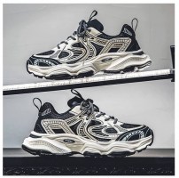 Мужские модные кроссовки дышащие с сеткой и необычной подошвой фото