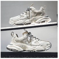 Мужские модные кроссовки дышащие с сеткой и необычной подошвой фото