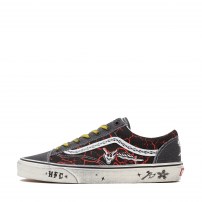 Кеды Vans Old Skool X Stranger Things Hellfire Club черные с молниями фото