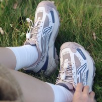 Кроссовки Li-Ning CF Yijie 2.0 коричнево-хаки с кремовой подошвой фото