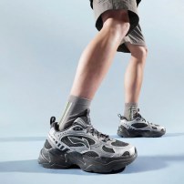 Кроссовки Li-Ning Meteor серебристо-сандаловые с массивной подошвой фото