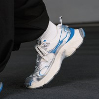 Кроссовки Li-Ning Mother Of Pearl перламутровые с синими контурами фото