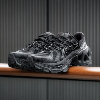 Кроссовки Li-Ning ACE 3.0 Cosmic Black полностью черные с глянцевыми вставками и архитектурной подошвой фото