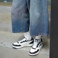 Кроссовки Li-Ning Soft белые кортовые с черным воротником и gum-подошвой фото