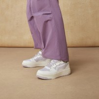 Кроссовки Li-Ning Soft белые с лавандовыми панелями и жемчужной подошвой фото