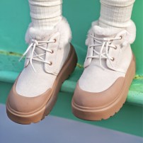 Ботинки Li-Ning Frost Walk кремово-бежевые замшевые с меховой опушкой и платформой на шнурках фото