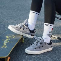 Кеды Ollie Skate Bake серые замшевые с широкими шнурками и прорезями-сердечками фото