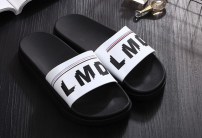 Тапочки с надписью LMD фото