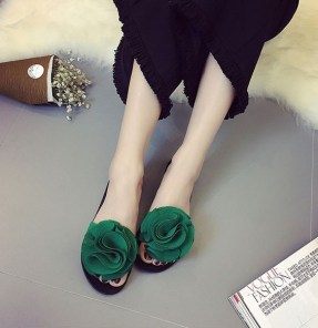 Женские тапочки с большим цветком фото