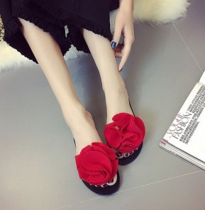 Женские тапочки с большим цветком фото