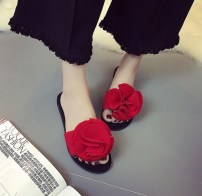 Женские тапочки с большим цветком фото