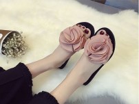 Женские тапочки с большим цветком фото