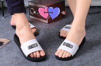 Резиновые тапочки с надписью EXTREME фото