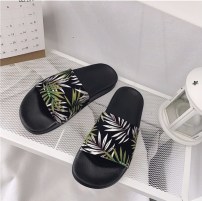 Женские пляжные тапочки фото