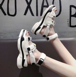 Спортивные высокие сандали на липучках фото