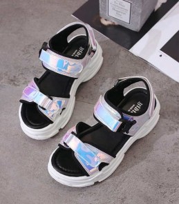 Женские глянцевые летние сандали