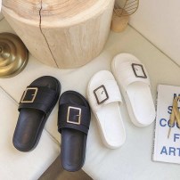 Летние женские тапочки с широким ремешком фото