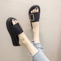 Летние женские тапочки с широким ремешком фото