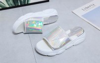 Летние зеркальные тапочки на липучке фото