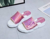 Летние зеркальные тапочки на липучке фото