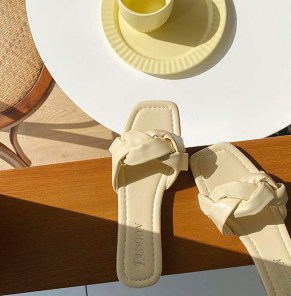 Женские тапочки плоские с переплетом фото