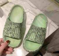 Нескользящие летние тапки на толстой подошве фото