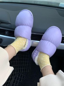 Теплые женские дутые тапочки с мехом закрытые фото