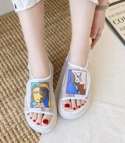 Женские сандали на липучках с рисунком фото