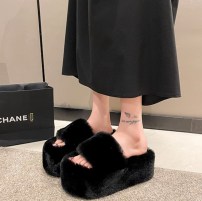 Теплые тапочки высокие с мехом фото