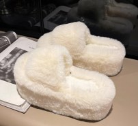 Теплые тапочки высокие с мехом фото