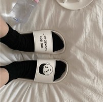 Парные тапочки для дома и улици с парнем и девушкой фото