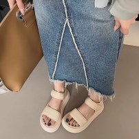 женские спортивные босоножки сандали на толстой подошве и липучке фото