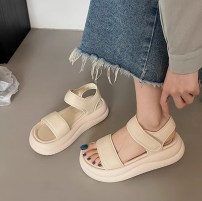 женские спортивные босоножки сандали на толстой подошве и липучке фото