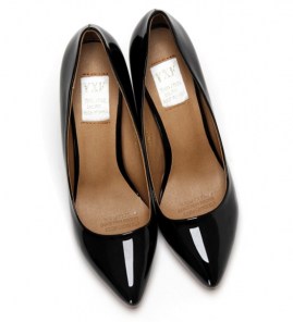 Классические удобные женские лодочки в лаковых цветах фото