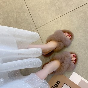Меховые тапочки женские фото