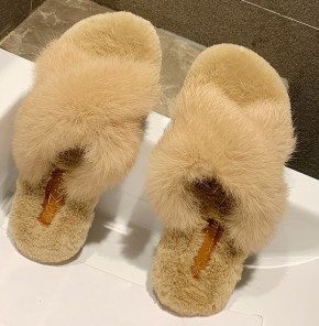 Меховые тапочки женские фото