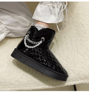Модные валенки ботинки стеганые лаковые с цепочкой фото