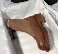 Женские высокие зимние сапоги с мехом внутри с молнией спереди фото