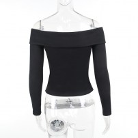 Женская черная кофточка с открытыми плечами фото