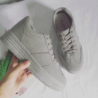 Женские кроссовки на высокой подошве фото