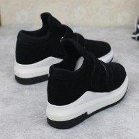 Кроссовки женские высокие с необычно шнуровкой на платформе фото