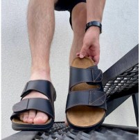 Мужские кожаные тапочки шлепанцы на липучках фото