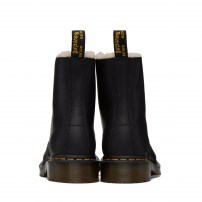 Ботинки Dr. Martens 1460 Serena черные с меховой подкладкой из матовой кожи Wyoming фото