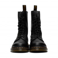 Сапоги Dr. Martens 1490 черные высокие 10-дырочные из мягкой кожи Virginia фото