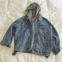 Женская джинсовая куртка с капюшоном