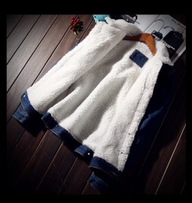 Мужская джинсовая куртка на теплой подкладке фото